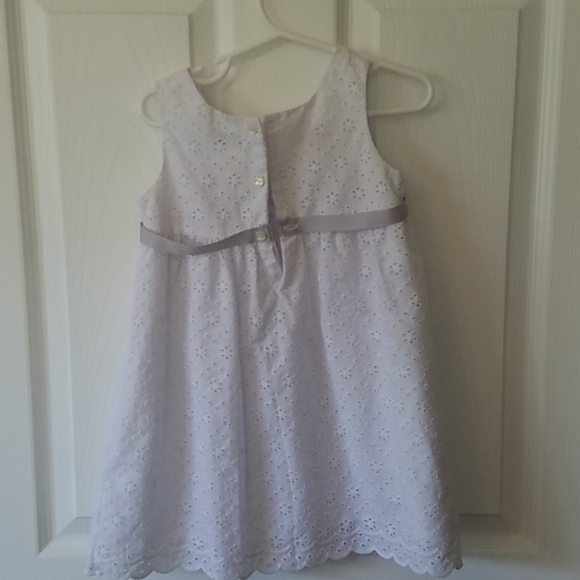 White eyelet dress to toddler like new - Picture 2 of 2
